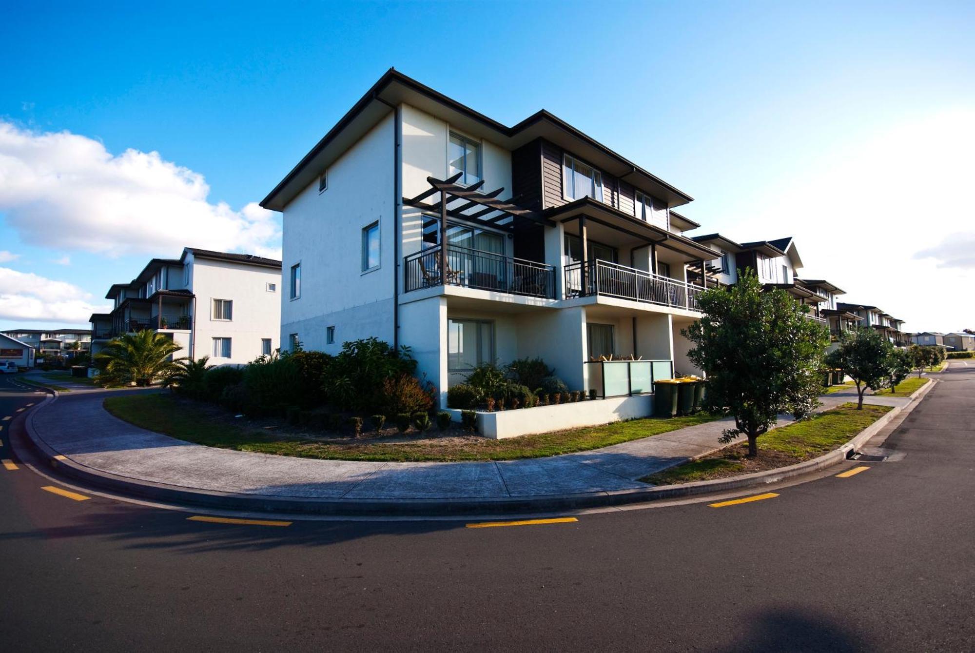 Nesuto Newhaven Aparthotel Auckland Exterior photo